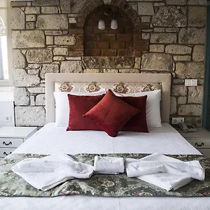 Oda ve Kahvaltı Sardunya, Alaçatı